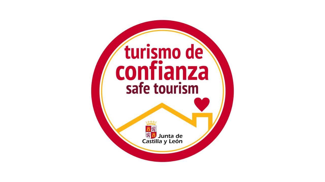 Casa Rural Sarmiento 큐빌라즈드산타마르타 외부 사진