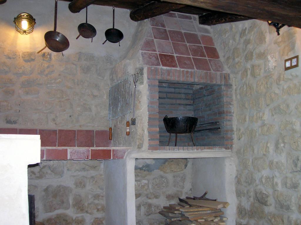 Casa Rural Sarmiento 큐빌라즈드산타마르타 외부 사진