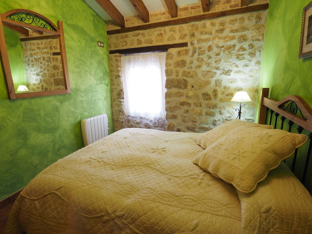 Casa Rural Sarmiento 큐빌라즈드산타마르타 외부 사진